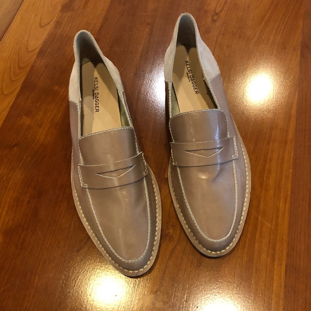 Loafers - wmn’s 11